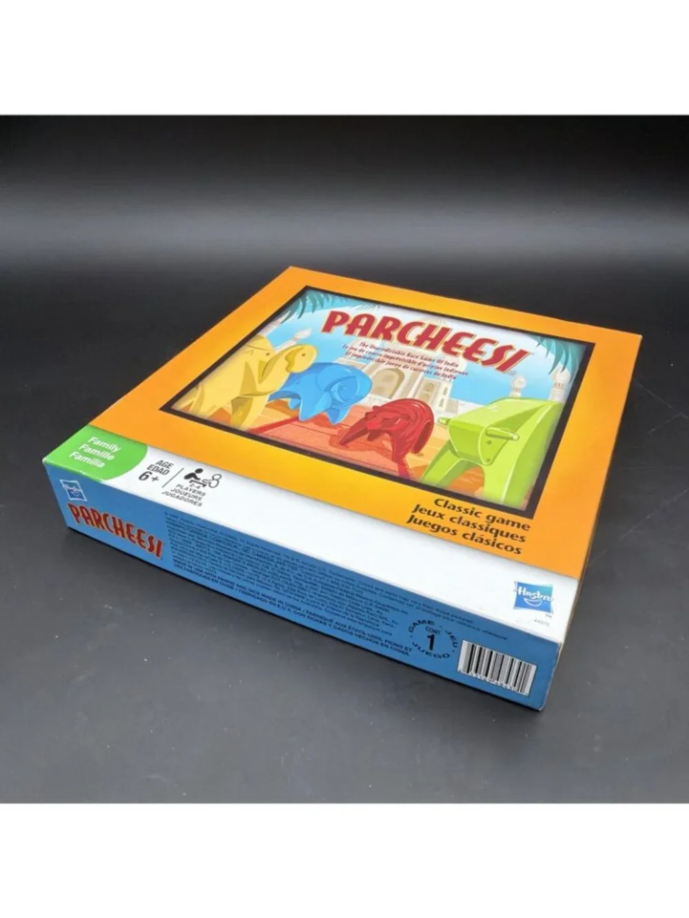 Parcheesi with Plastic Animal Figures COMPLETE Hasbro 2009 Pachisi Classi